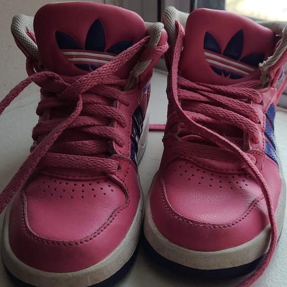 Adidas - Picture 4 of 5